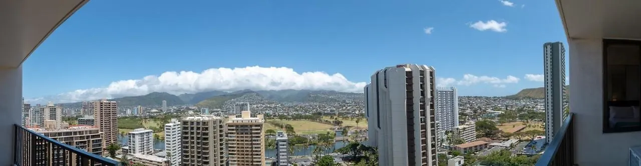 Apartment 21St Floor Condo With View Of Ko'Olau Mountains And The Ala Wai Canal Condo Honolulu United States