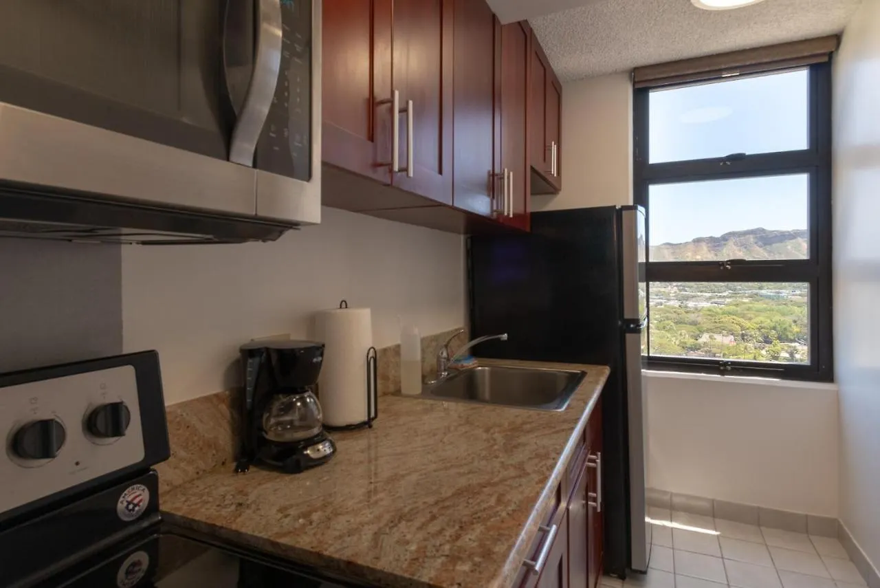 21St Floor Condo With View Of Ko'Olau Mountains And The Ala Wai Canal Condo Honolulu Apartment