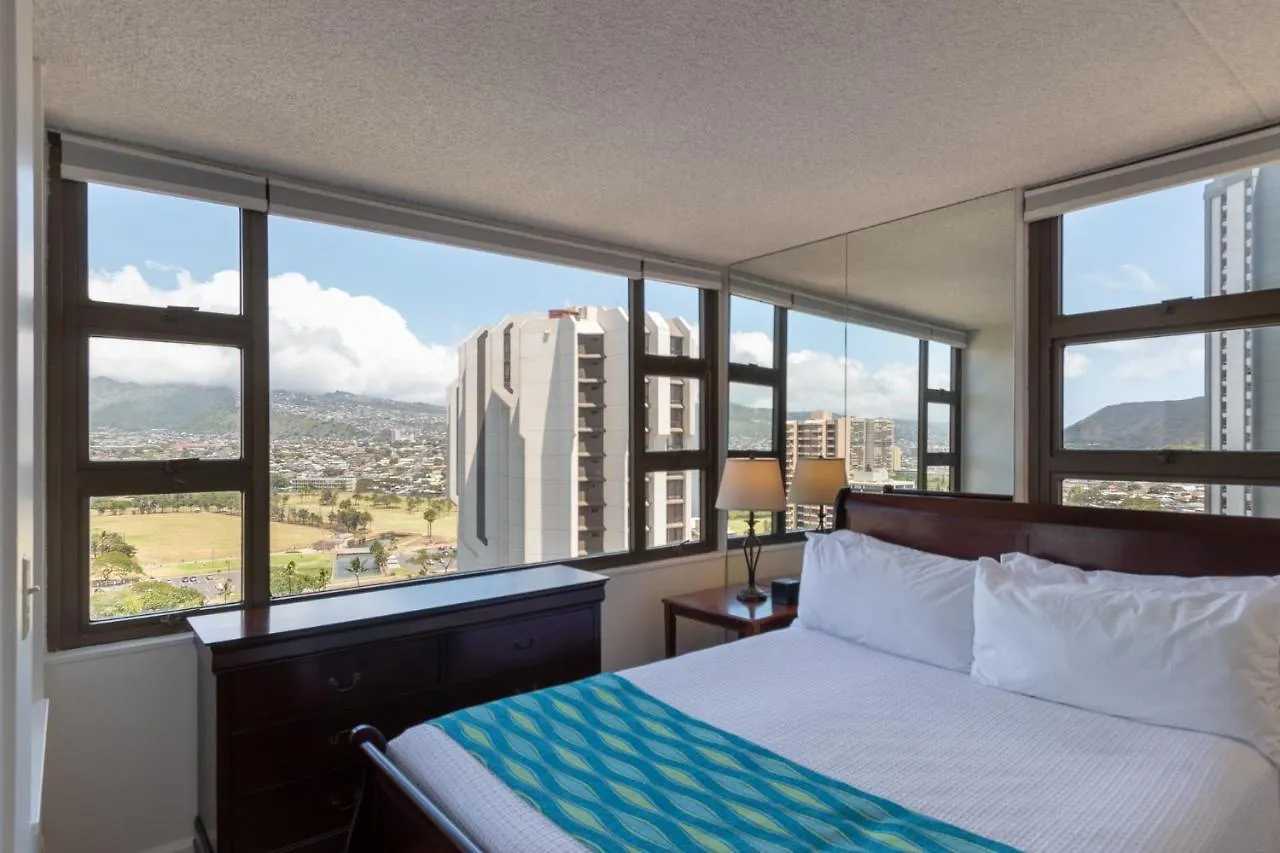 21St Floor Condo With View Of Ko'Olau Mountains And The Ala Wai Canal Condo Honolulu Estados Unidos